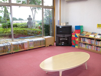 いずみフレンドパークの図書館